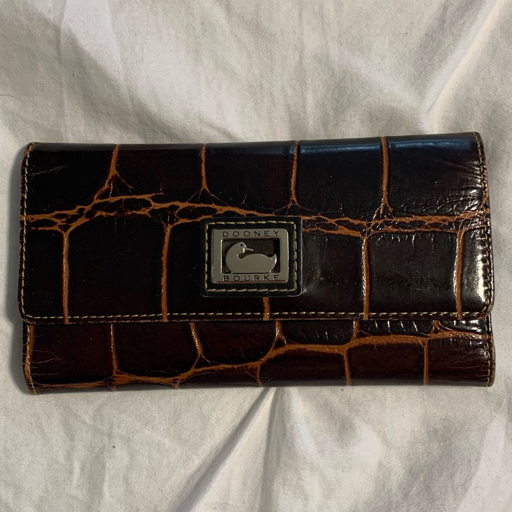 DOONEY & BOURKE WALLET